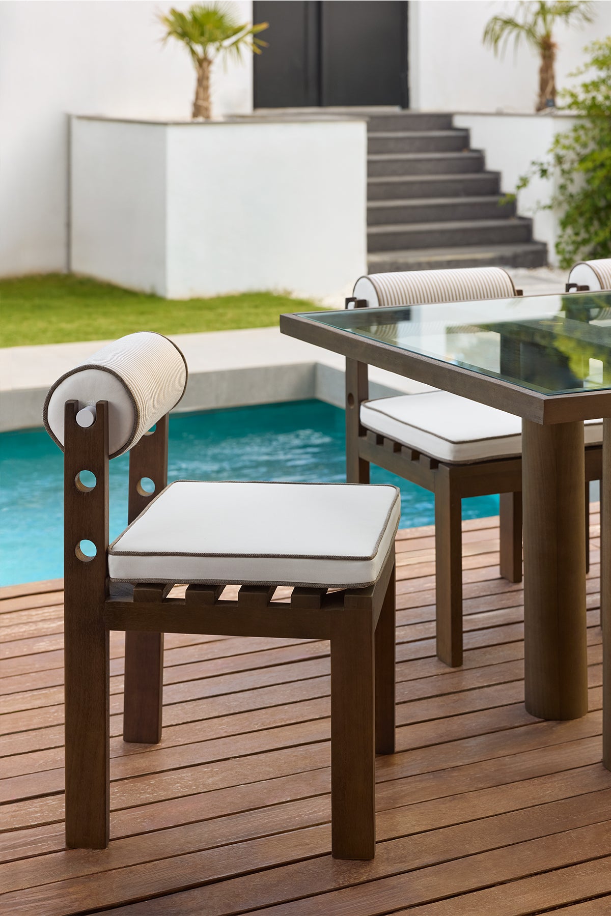 Milan Koyu ceviz Sandalye-İroko ağacından